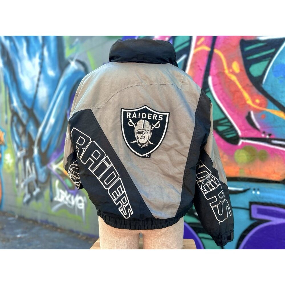 OAKLAND RAIDERS NFL Vintage Puffer Jacket Size XL - Picture 3 of 9